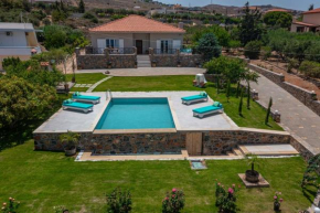 Villa Manetti with Private Pool and Garden by Hospi